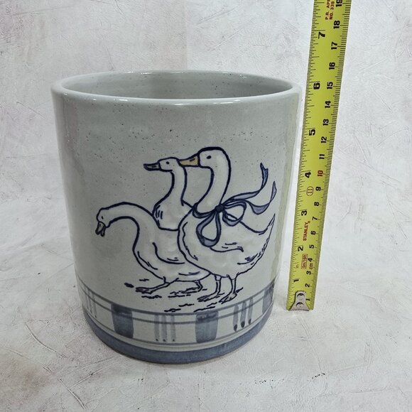 Vtg Set Of 3 Louisville Stoneware Gaggle of Geese Goose Canisters No Lids 6.5" - Picture 5 of 15
